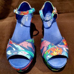 TOMS Platform Floral Wedges